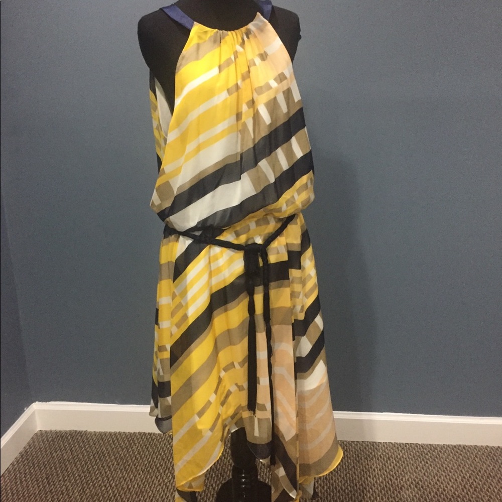Yellow Jessica Simpson dress